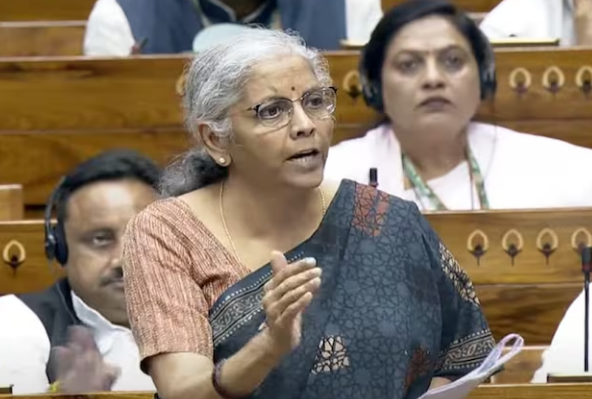 Finance Minister Nirmala Sitharaman presented the Economic Survey in Parliament, Economic Survey 2023-24: Everyone from laborer to graduate is getting new jobs, job market strengthened by these government initiatives.